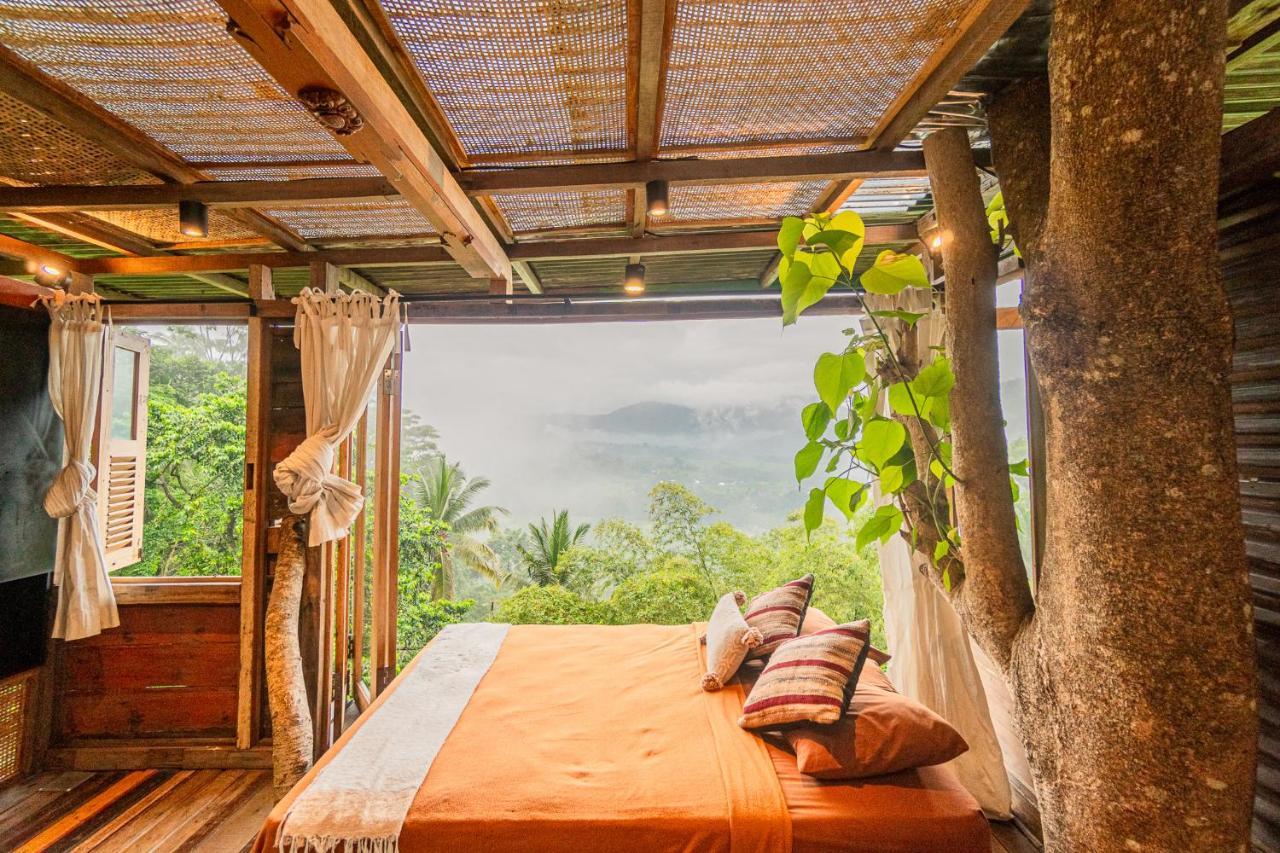 Villa Bird Hills Bamboo House à Karangasem Extérieur photo