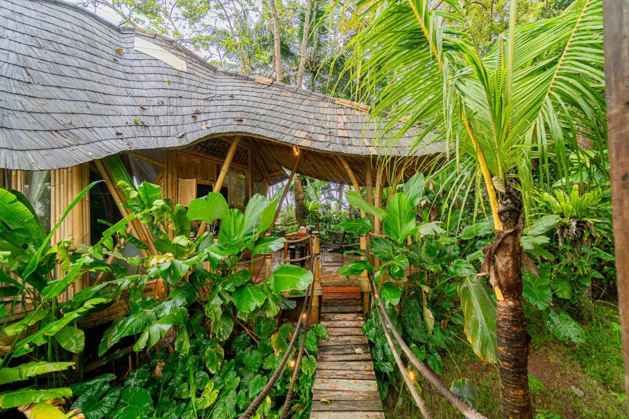 Villa Bird Hills Bamboo House à Karangasem Extérieur photo