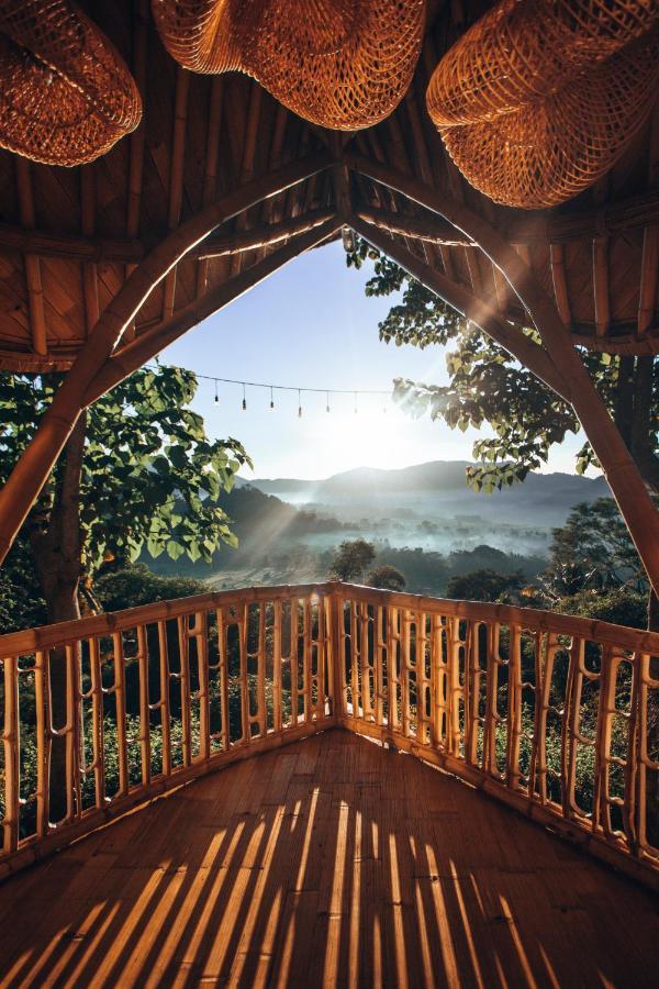 Villa Bird Hills Bamboo House à Karangasem Extérieur photo